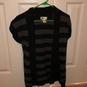 Short sleeve open sweater